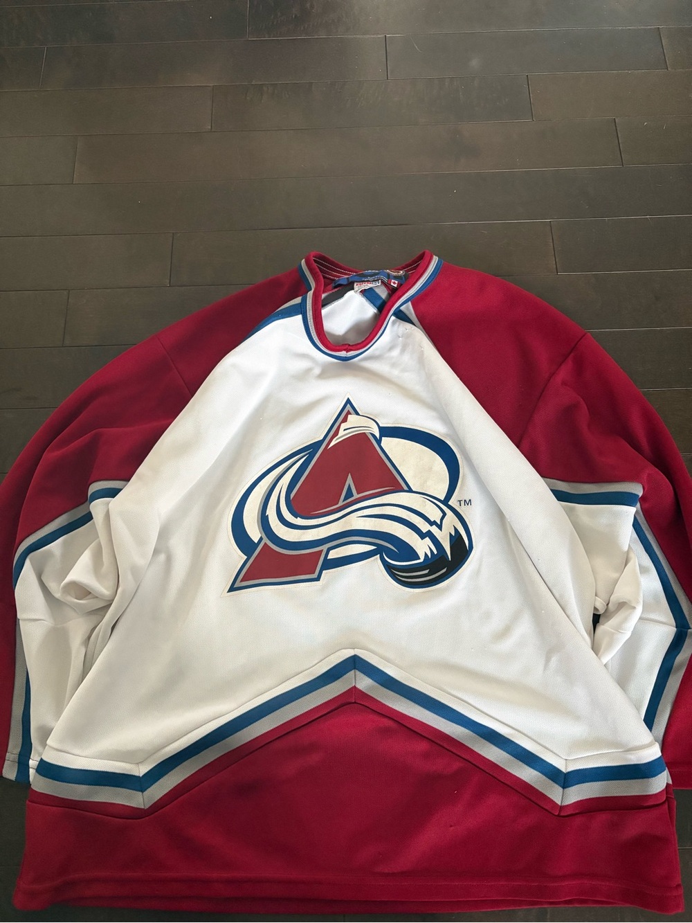 Vintage Colorado Avalanche Retro NHL Hockey Jersey - White & Burgundy